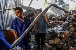 Izraeli sulmon depon e materialeve mjekësore të Spitalit "Nasser" në Gaza